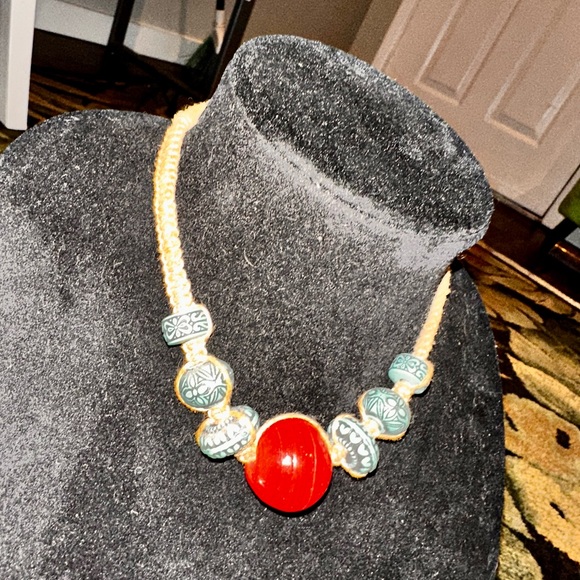 Beautiful handmade hemp necklace with turquoise and amber stones - Picture 5 of 8